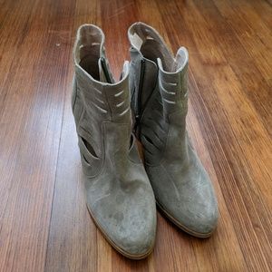 Seychelles Heel Booties Size 9